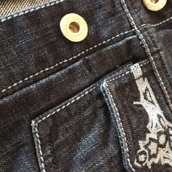 Basic Denim Jacket with pockets - Picture 3 of 4